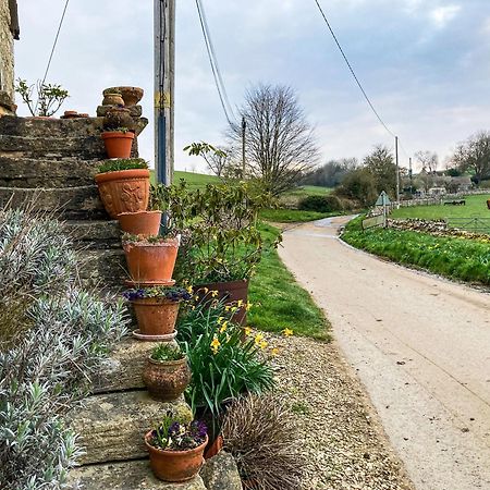 Flowers Barn Villa Daglingworth Exterior photo